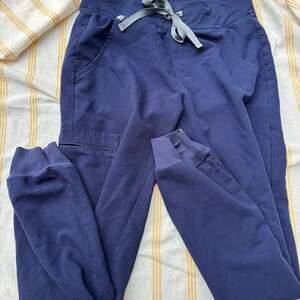 Figs Jogger Scrub Pants – XS Navy
